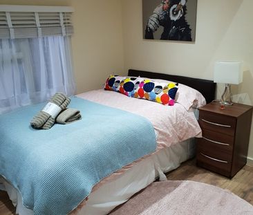 Studio Flat, Chatsworth Road, NW2 - Photo 1