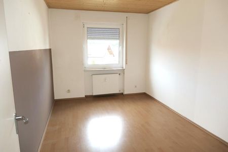 FÜ-Sack: Helle 3-Zi-Whg (2.OG o.A.) mit Balkon - selbst renovieren - dafür 1 Monat kaltmietfrei - Foto 3