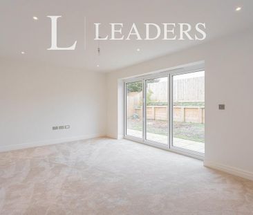 4 bedroom detached house to rent - Photo 1