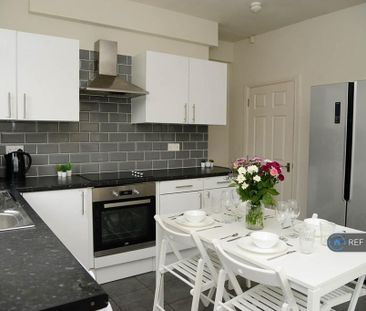 1 bedroom in a house share to rent - Photo 5