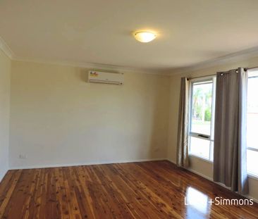 Stylish modern home near station and parks - Photo 5