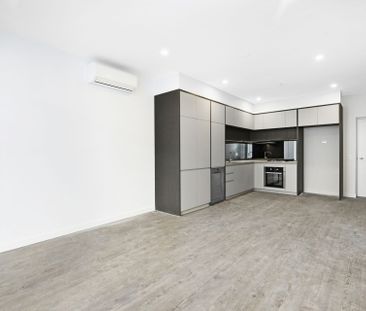 209/8 Aviators Way, Penrith - Photo 2