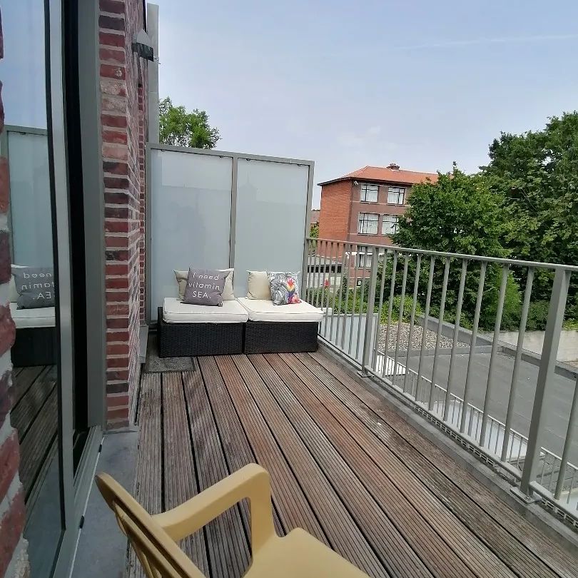 Recent en ruim appartement met 2 slaapkamers in het centrum van Geel! - Photo 1