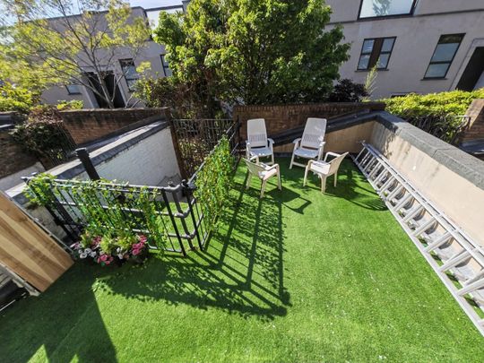 1 Bed Flat, Boundary Road, NW8 - Photo 1