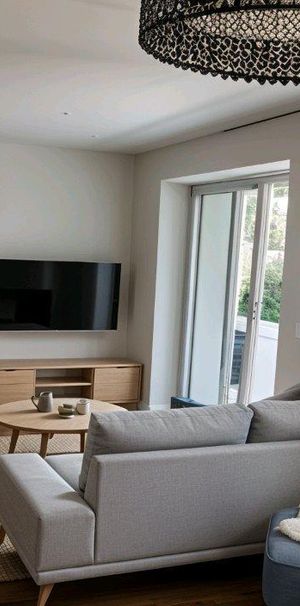 Grand 3 1/2, Rénové/Renovated, Ensoleillé/Sunny a Louer/For Rent - Photo 1