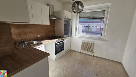 4 MONATE MIETFREI! Geförderte 3-Zimmerwohnung mit sonniger Loggia und Einbauküche - Foto 5