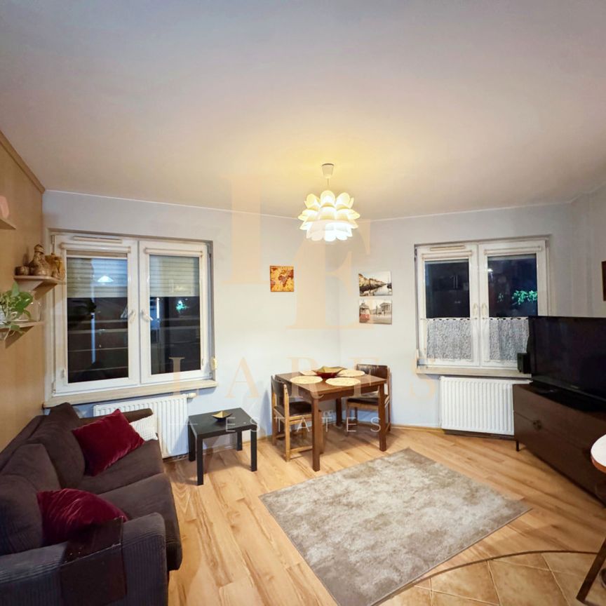 Mieszkanie koło Parku Szczęśliwickiego | Parking - Zdjęcie 1