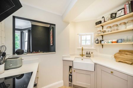 Church Road, Wimbledon Village, SW19, London - Photo 5