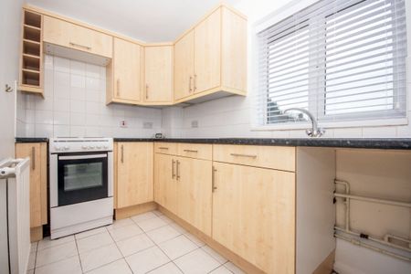 1 bedroom flat - Photo 3