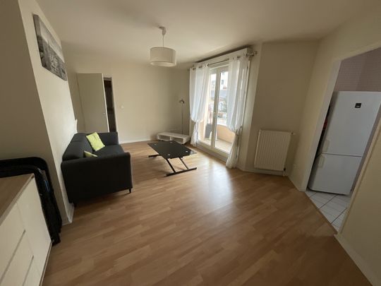 Location Appartement 2 pièces 48m² BOURGES 18000 - Photo 1