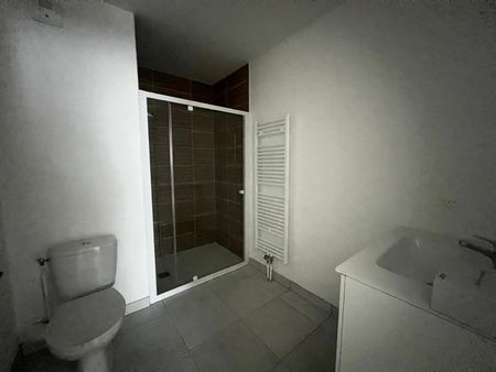 location Appartement T2 DE 38.79m² À DEVILLE LES ROUEN - Photo 5