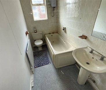 4 Bedroom Apartment To Rent - Photo 2