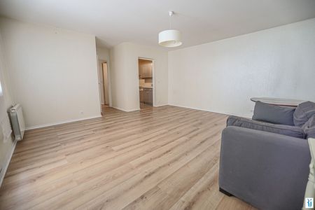 Location Appartement 3 pièces 68m² ROUEN 76000 - Photo 2