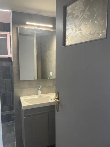 Studio/Γκαρσονιέρα για ενοικίαση Κιάτο (Σικυώνα) - Photo 3