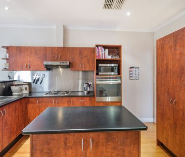 29 Justin Avenue, Glenroy VIC 3046 - Photo 4