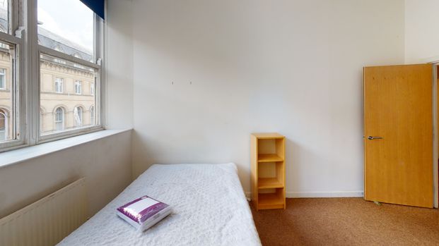 Student Properties to Let - Photo 1