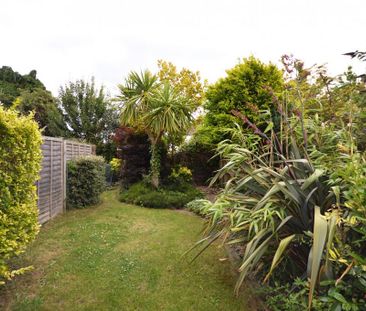 2 bedroom end of terrace house to rent - Photo 3