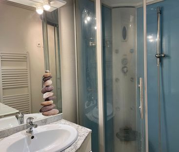 Location Appartement 2 pièces 47m² - Photo 5