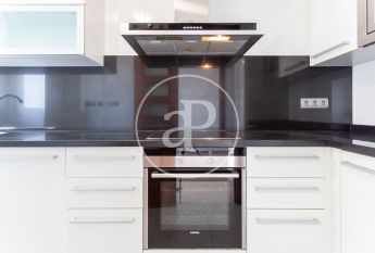 Flat for rent with swimming pool in Ciutat Jardí (Valencia)