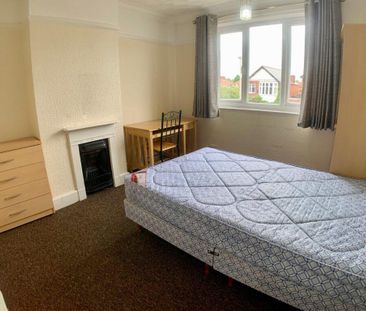 3 bedroom semi-detached house to rent - Photo 6