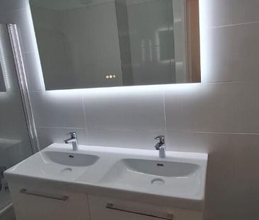 location Appartement T2 DE 55.2m² À PARIS - Photo 3