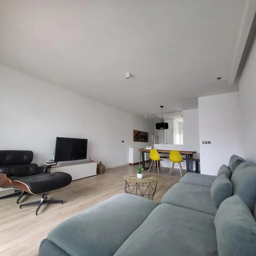 Alquiler de piso en Calle Montes de Oca - Photo 1