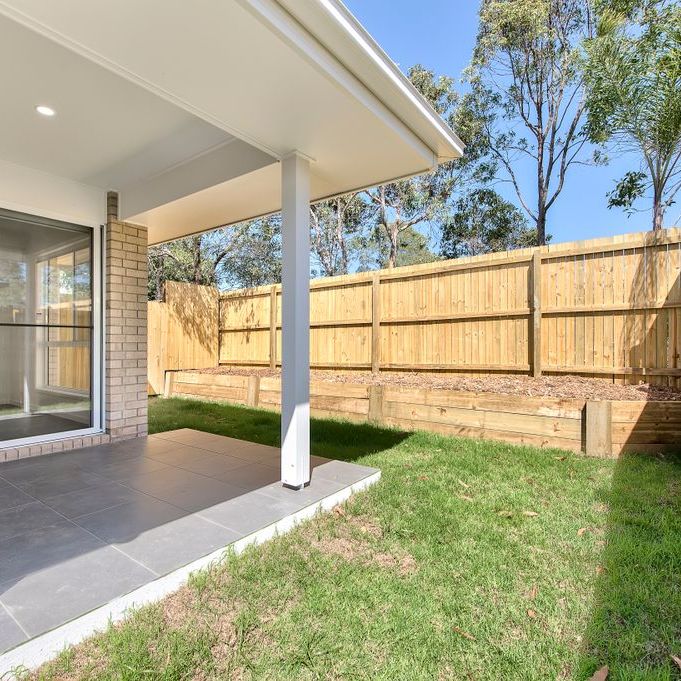 Modern 3-Bedroom Duplex in Stoneleigh Reserve - Photo 1