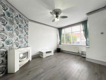 2 bedroom terraced house to rent - Photo 3