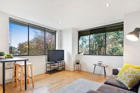 Unit 17/14 Tivoli Road, South Yarra. - Photo 3