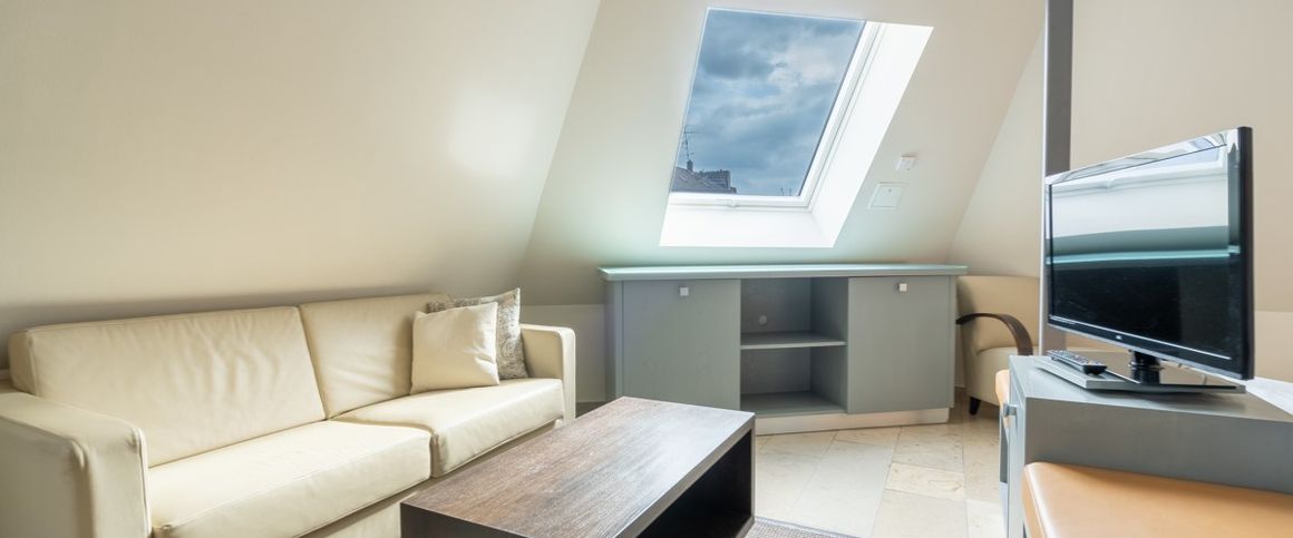 Welc(H)ome® by RIDA FLATS – D’dorf City! Charmant + Top Lage! Löffelfertig + Aufzug + Balkon + AC - Foto 1