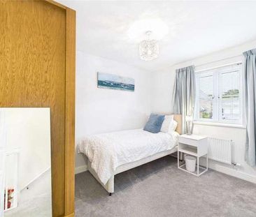 Goddards Close, Farnborough, Hampshire, GU14 - Photo 4