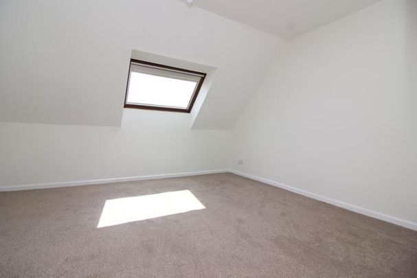 2 bedroom maisonette to rent - Photo 1