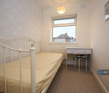 4 bedroom terraced house to rent - Photo 5