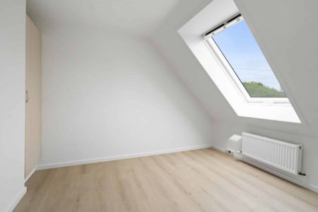 Dejligt rækkehus i grønt område og med 1. sal - Photo 3