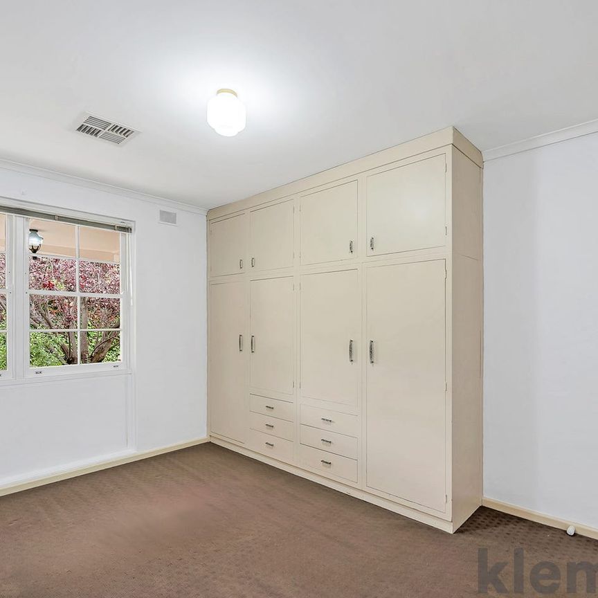 Light, Bright & Private Living in Sought-After St Peters - Photo 1
