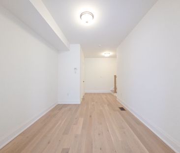 For Lease - 3328 Azam Way, Oakville, Ontario - Photo 6