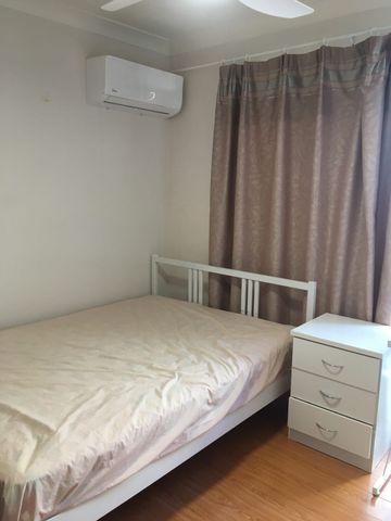 Room for rent in Arundel - Photo 3