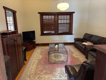 Rowland Flat - Photo 2