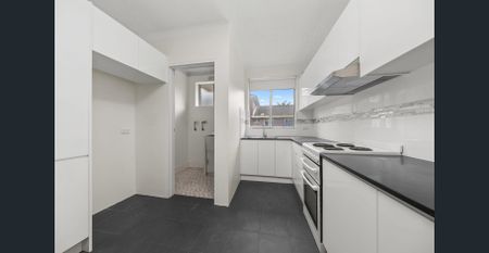 Bright 1-Bedroom Apartment in Prime Hornsby Location. - Photo 3