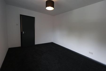 2 bedroom property to rent - Photo 2
