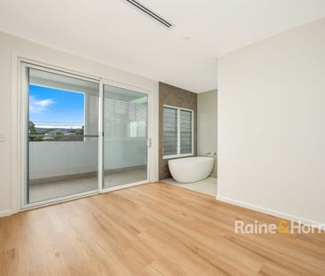 LUXURY LIVING - Photo 6