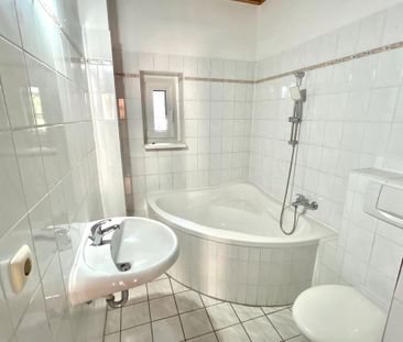 Sanierte 2-Zimmer-Wohnung mit Badewanne - Foto 1