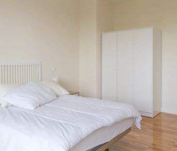 Room for rent in 5-bedroom apartment in Madrid - Foto 6