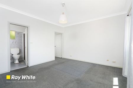 Modern 3 Bedroom Brick Home - Photo 4