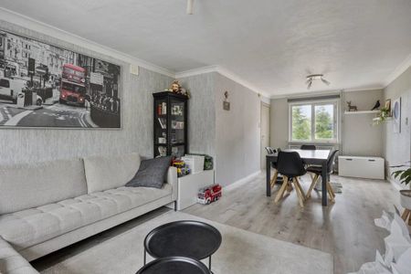 ZEER RUIM APPARTEMENT VAN 136M² MET 3 SLPK'S IN HERK-DE-STAD - Foto 3