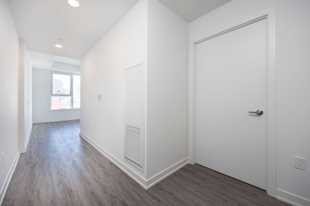 For Lease - 1 Cardiff Road Unit# 708, Toronto, Ontario - Photo 5