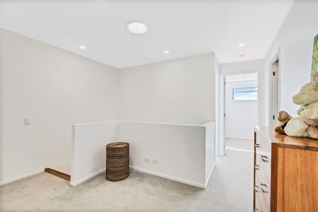 Coastal Chic: Stylish Living in Maroochydore! - Photo 2