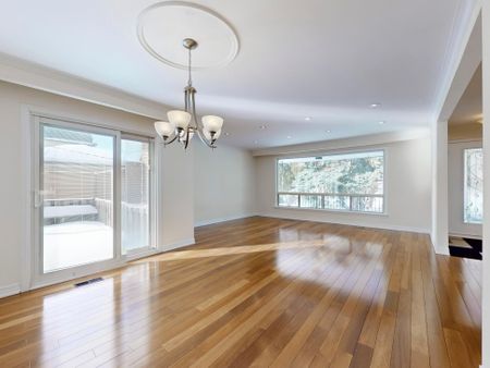 For Lease - 129 Crestwood Road Unit# Upper, Vaughan, Ontario - Photo 4