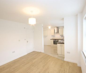 2 bedroom cluster house to rent - Photo 1