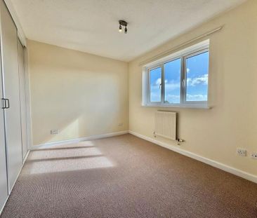 3 bedroom detached house to rent - Photo 3